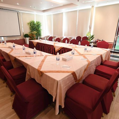 Emirates Stars Hotel Apartments דובאי מראה חיצוני תמונה